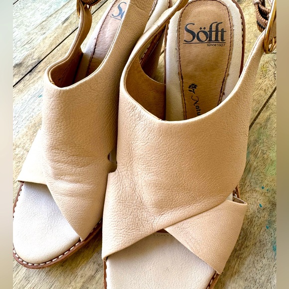 Sofft neutral “mendi” heels size 7 - Picture 1 of 3